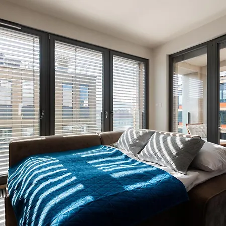 Stylish 2bdr With Free Parking & Terrace By Easybnb Premium * 프라하