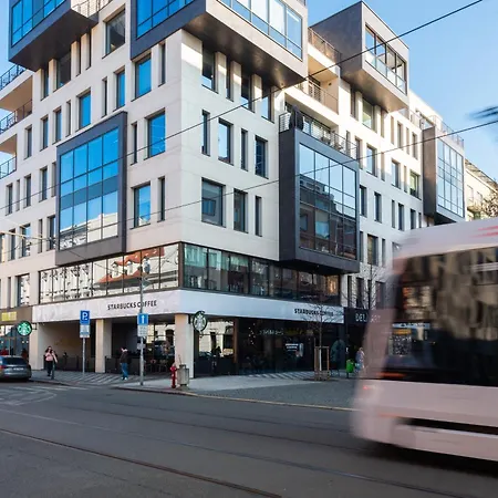 Stylish 2bdr With Free Parking & Terrace By Easybnb Premium * 프라하